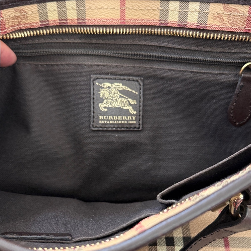 Burberry Beige Checkered Bag with Dark Brown Accents - Picture 4 of 4